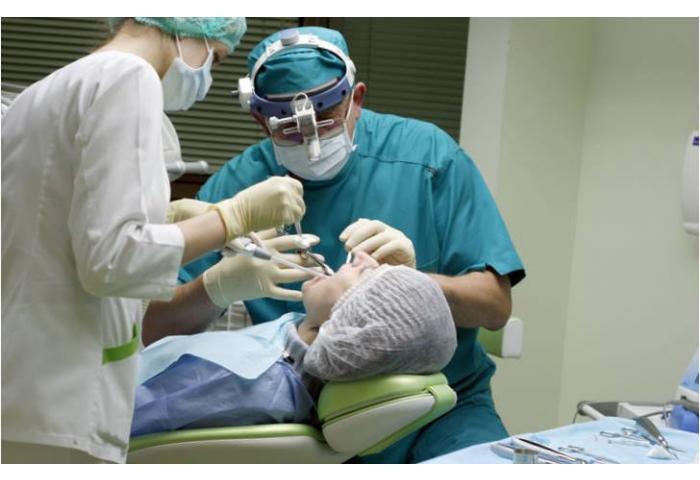 операция по сохранению зубов в москве